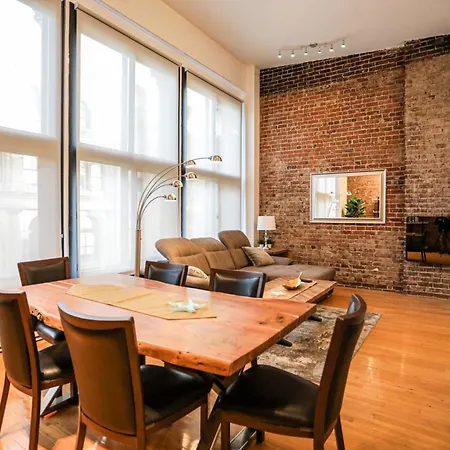 Elegant 1-Bedroom Apartment In Old Port- 301 Montreal Exterior photo