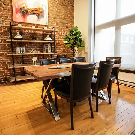 Elegant 1-Bedroom Apartment In Old Port- 301 Montreal Exterior photo