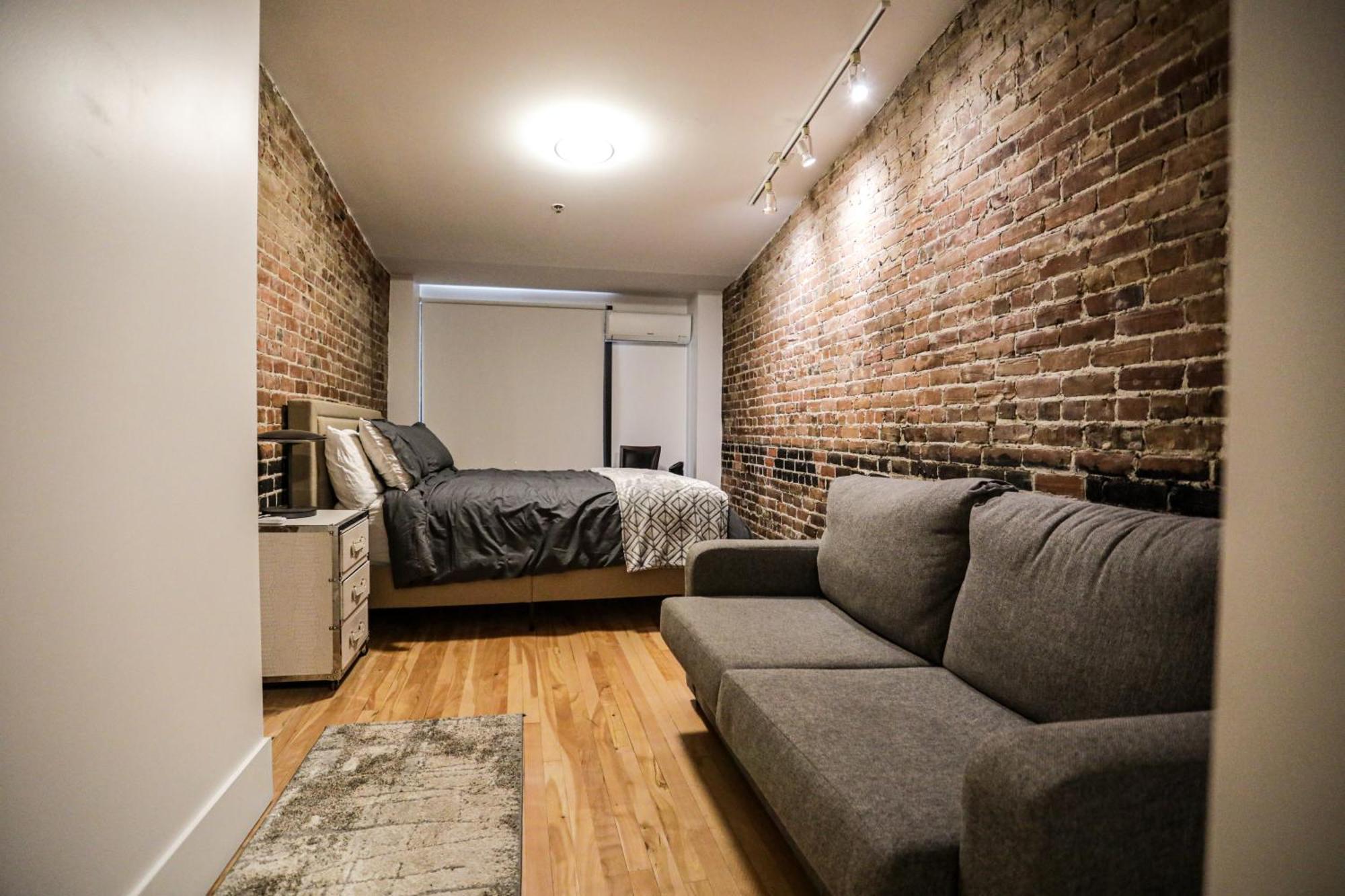 Apartment Elegant 1-bedroom In Old Port- 301