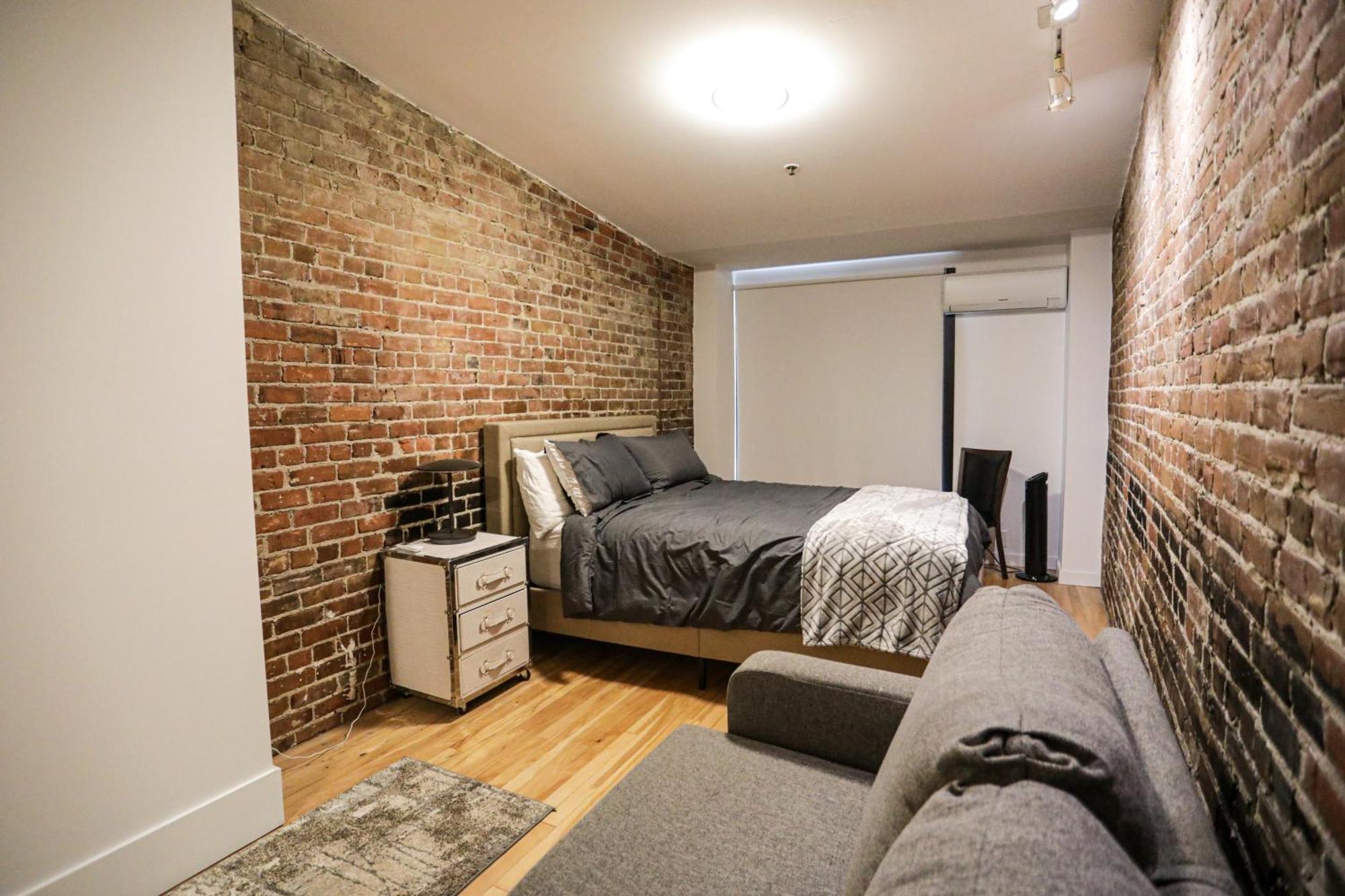 Elegant 1-bedroom In Old Port- 301