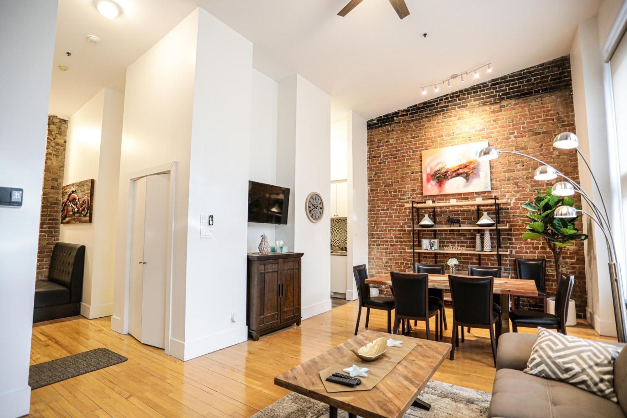 Elegant 1-bedroom In Old Port- 301 Montreal