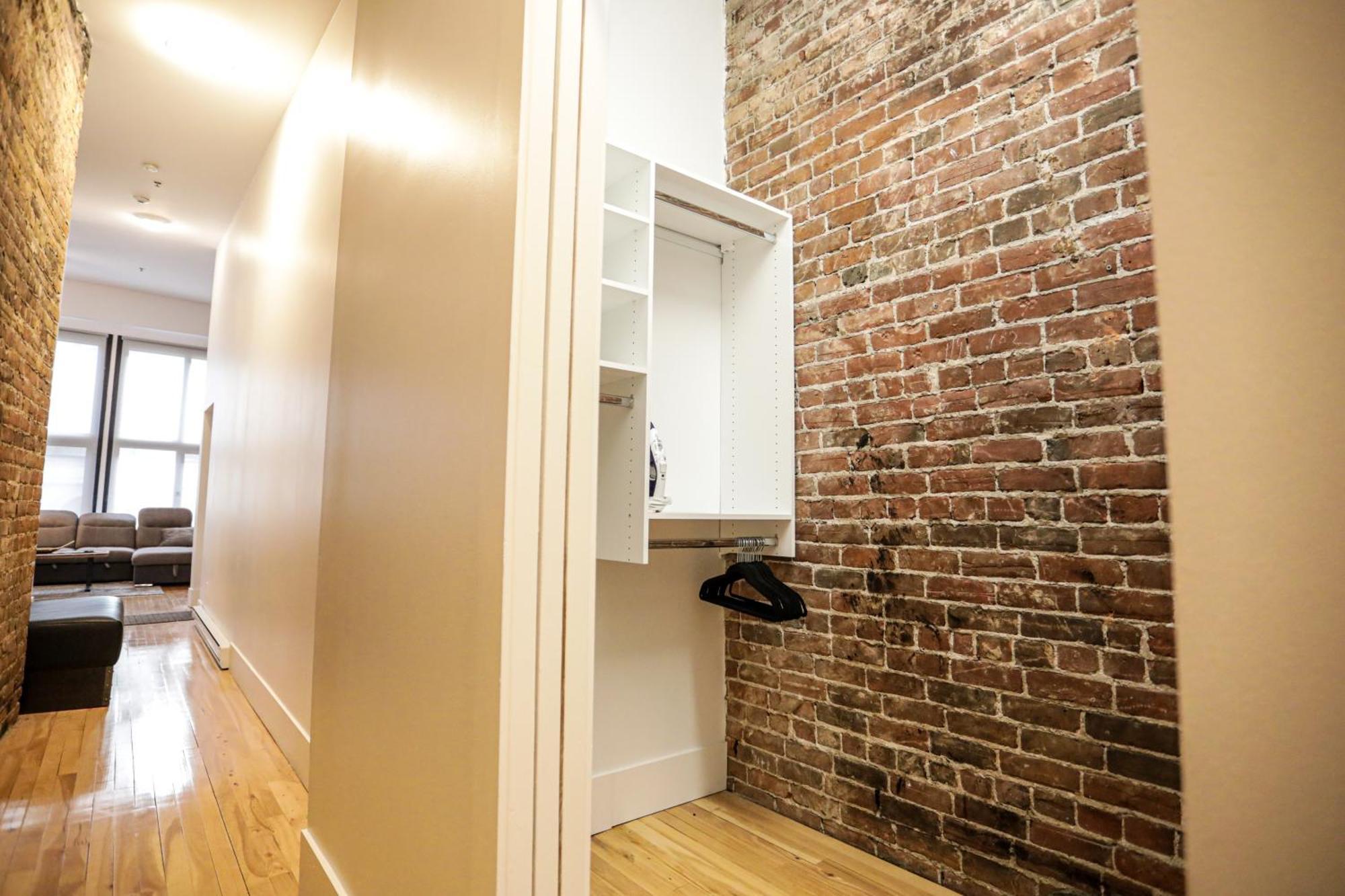 Elegant 1-bedroom In Old Port- 301 Montreal