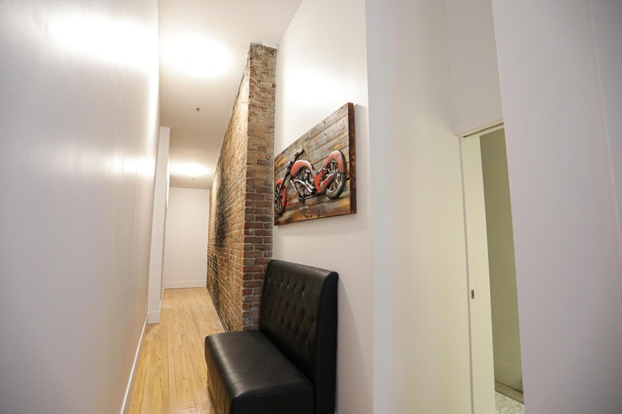 Apartment Elegant 1-bedroom In Old Port- 301