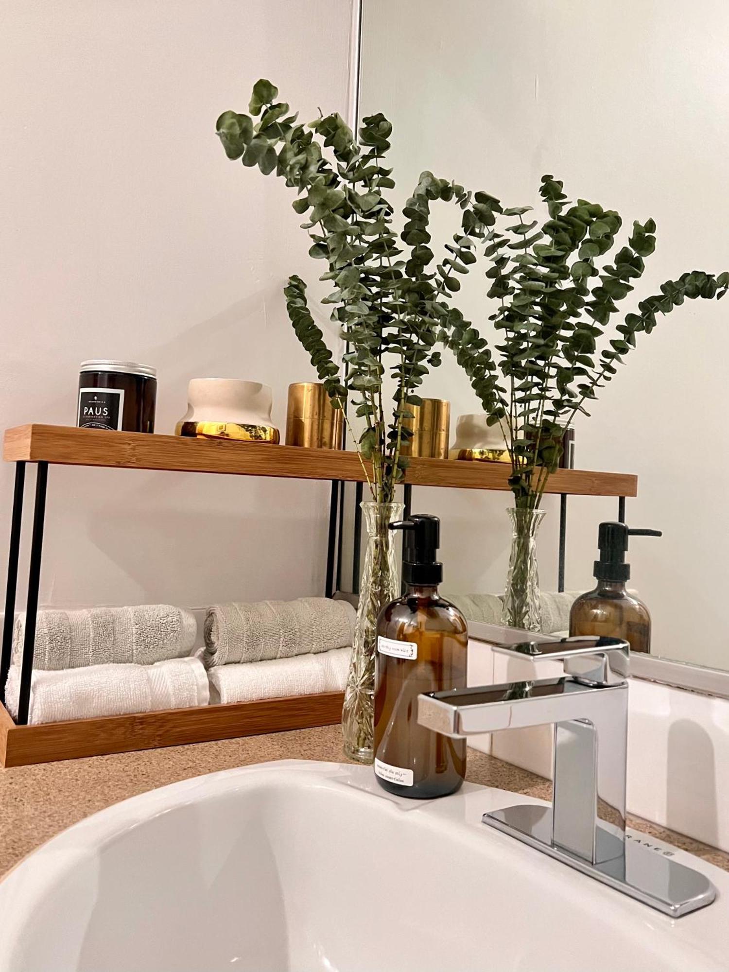 Apartment Elegant 1-bedroom In Old Port- 301